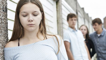 Pasekmės socialiniams santykiams